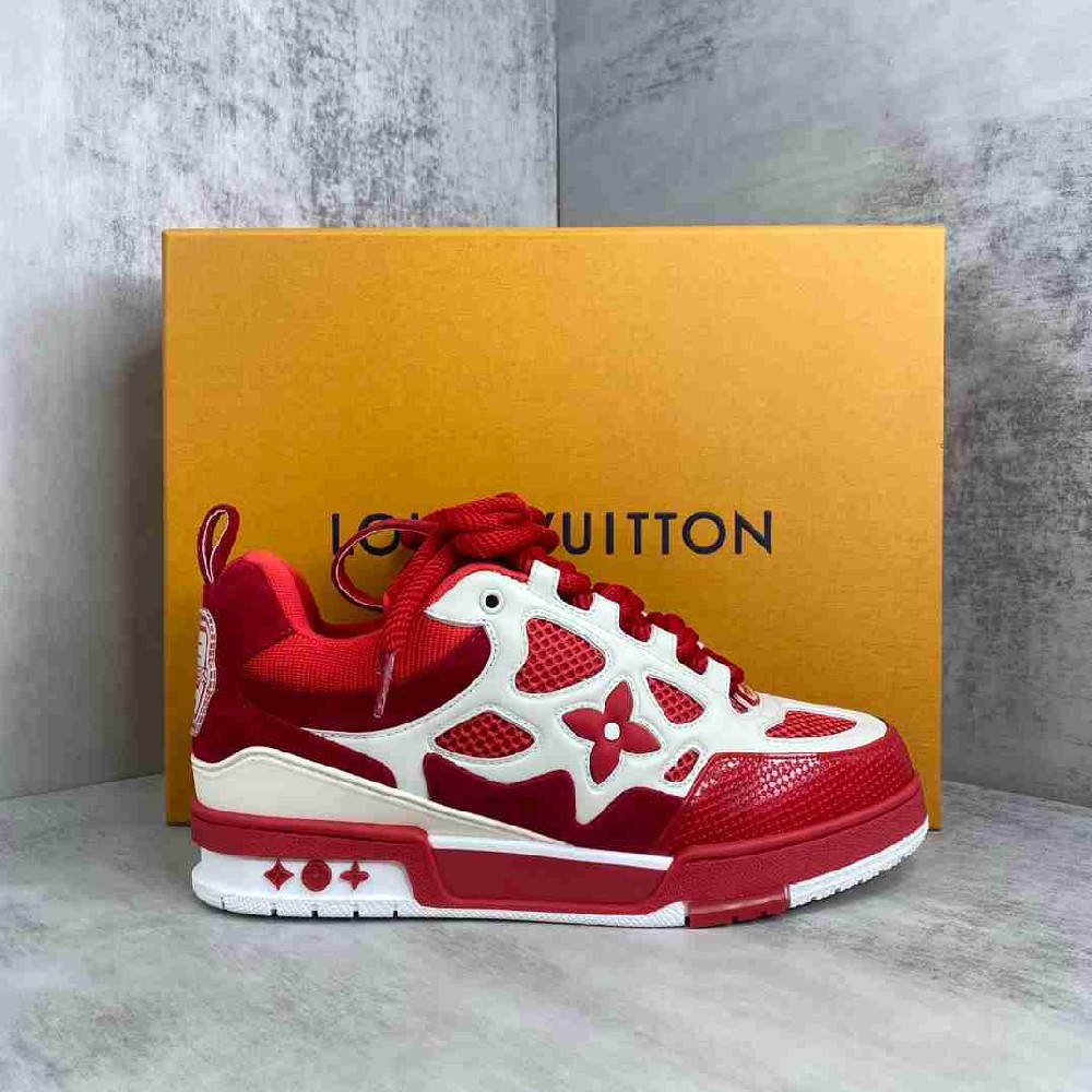 LV sneakers LU0403