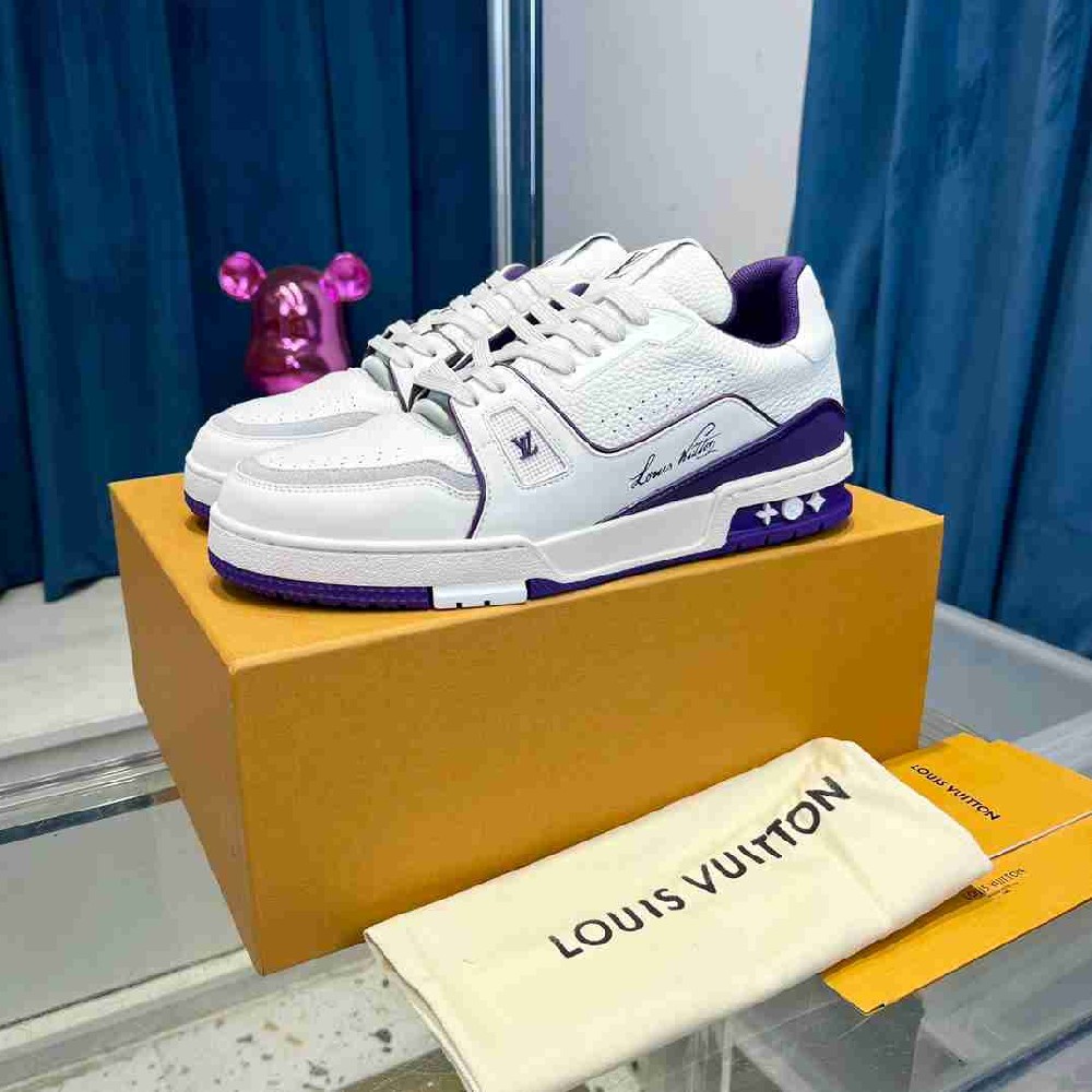 LV sneakers LU0412