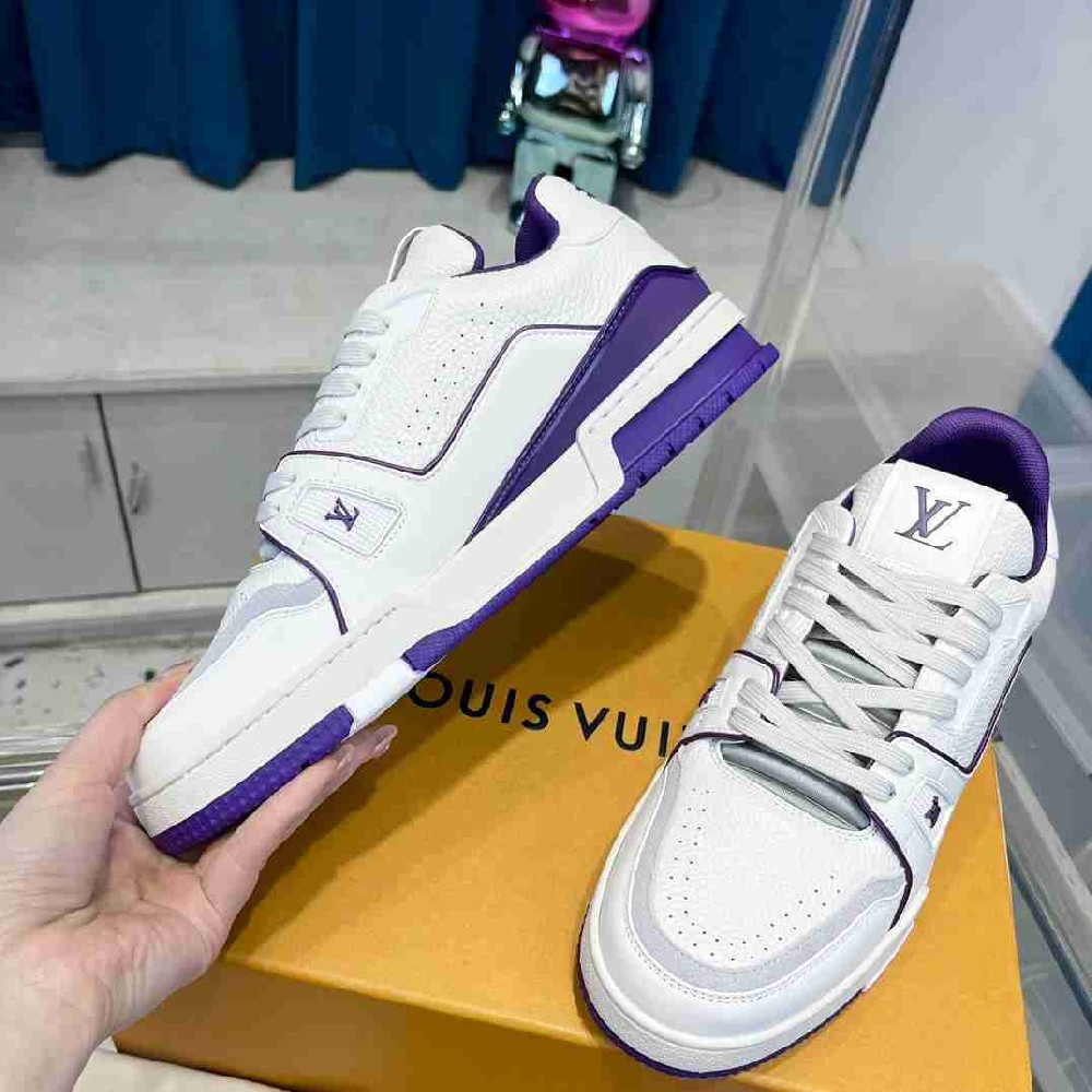 LV sneakers LU0412