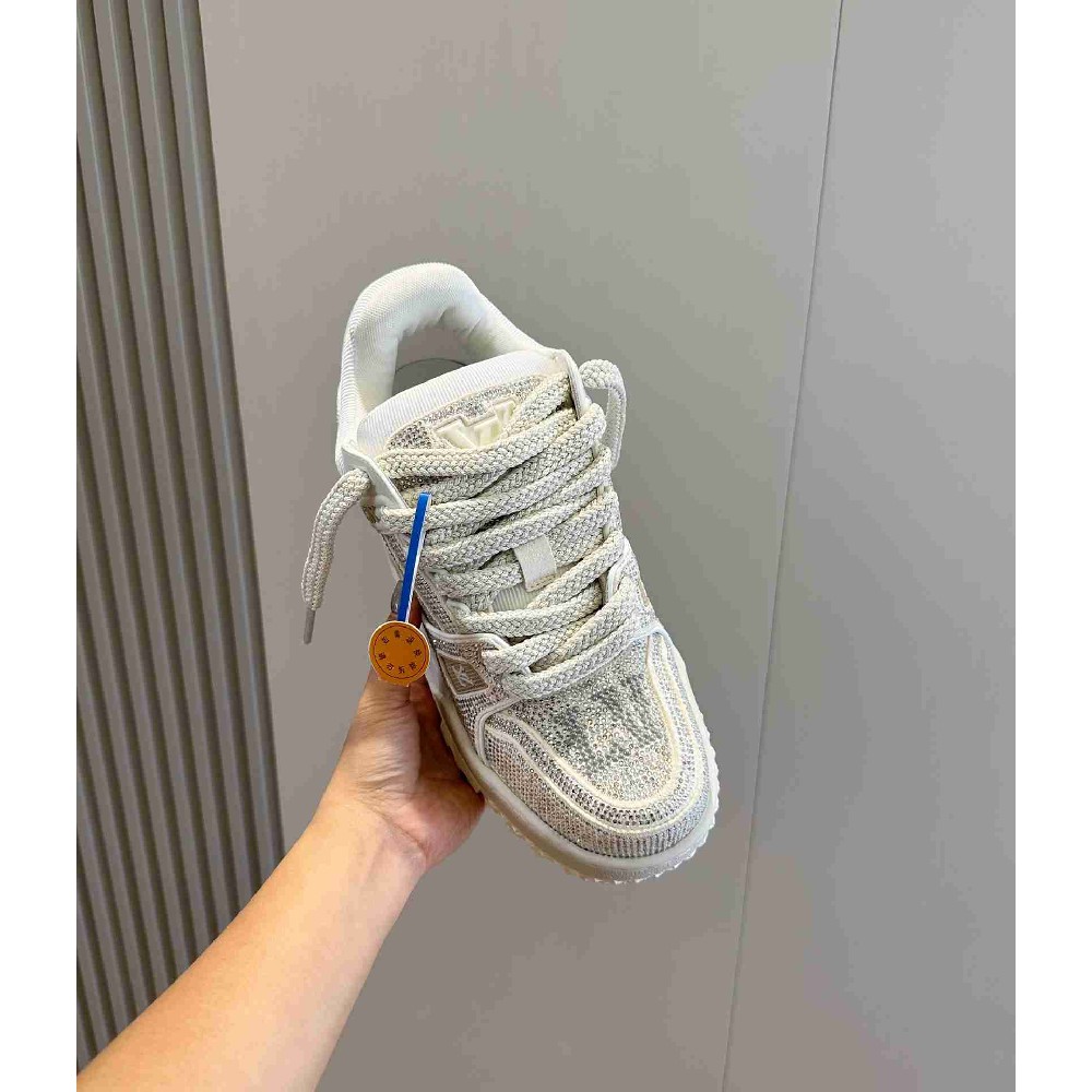 LV sneakers LU0418