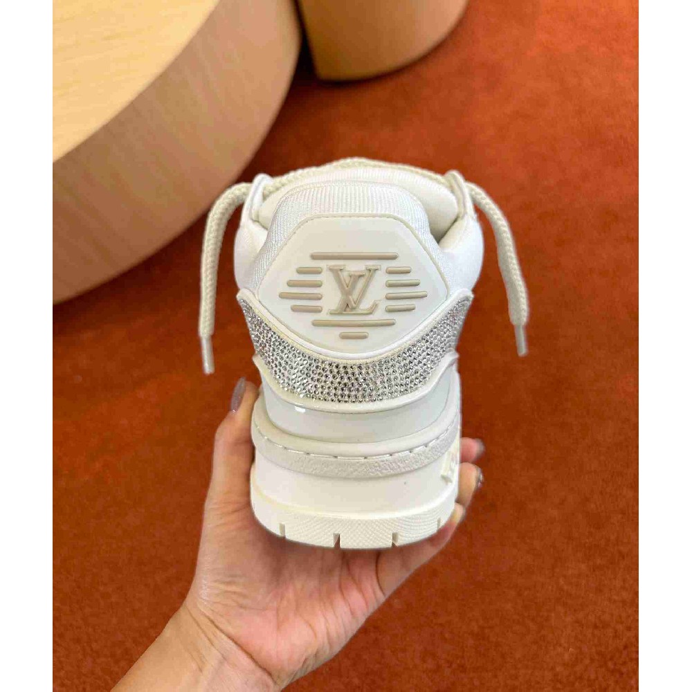 LV sneakers LU0418