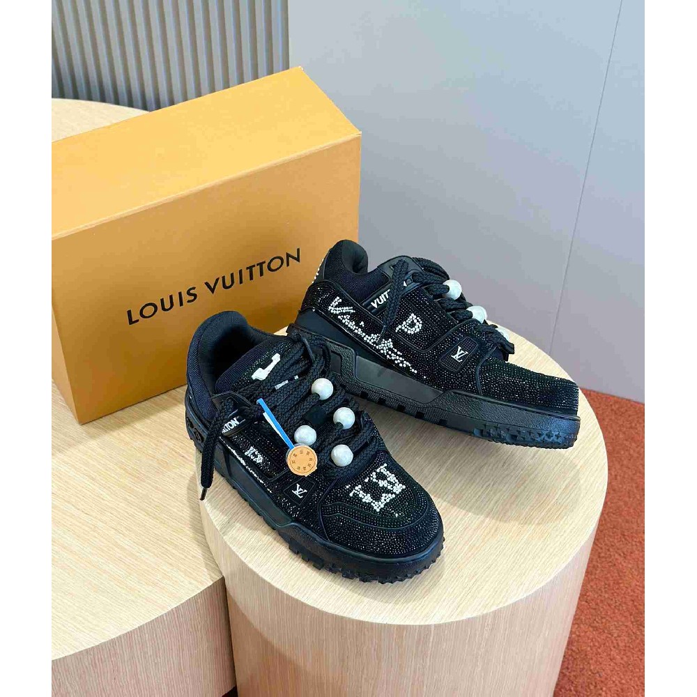 LV sneakers LU0419