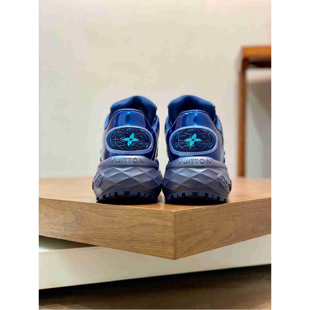 LV sneakers LU0434