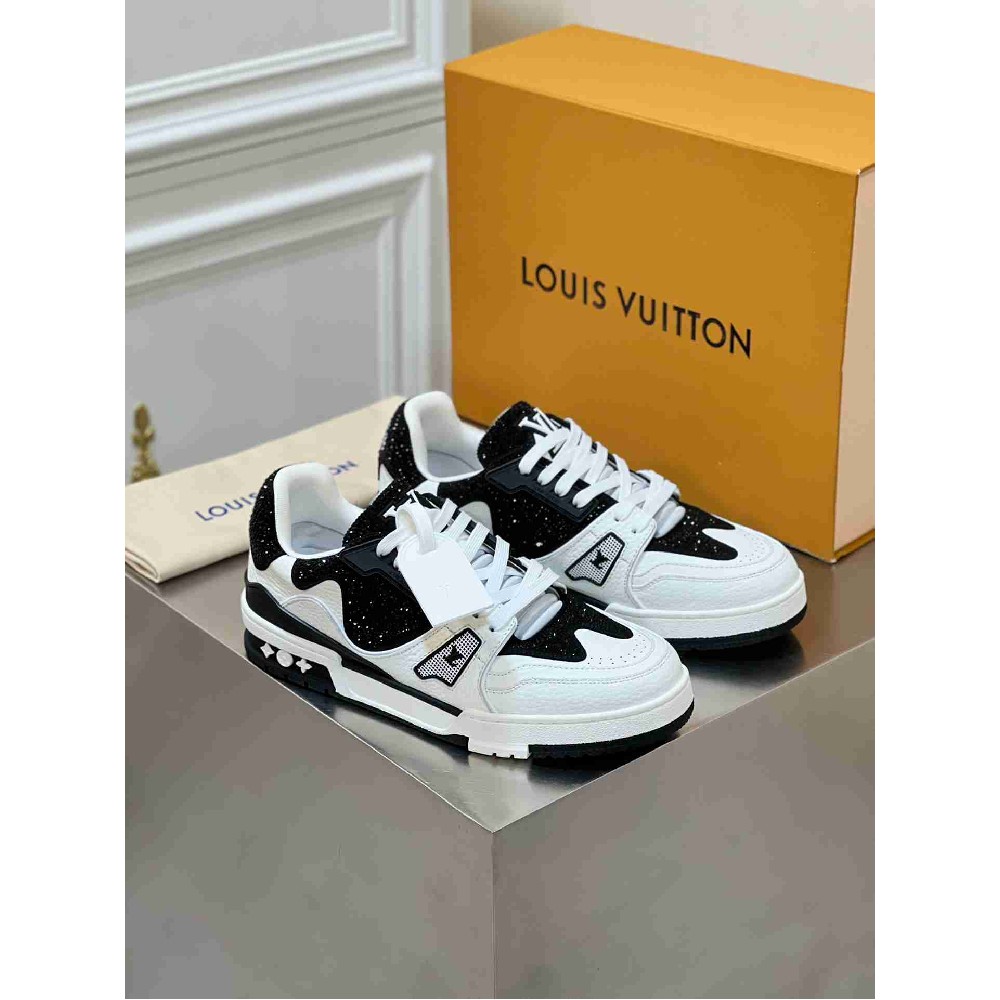 LV sneakers LU0439