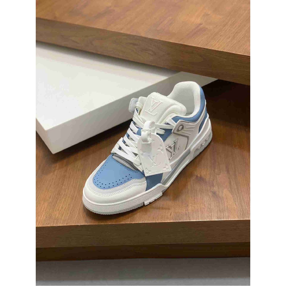 LV sneakers LU0443