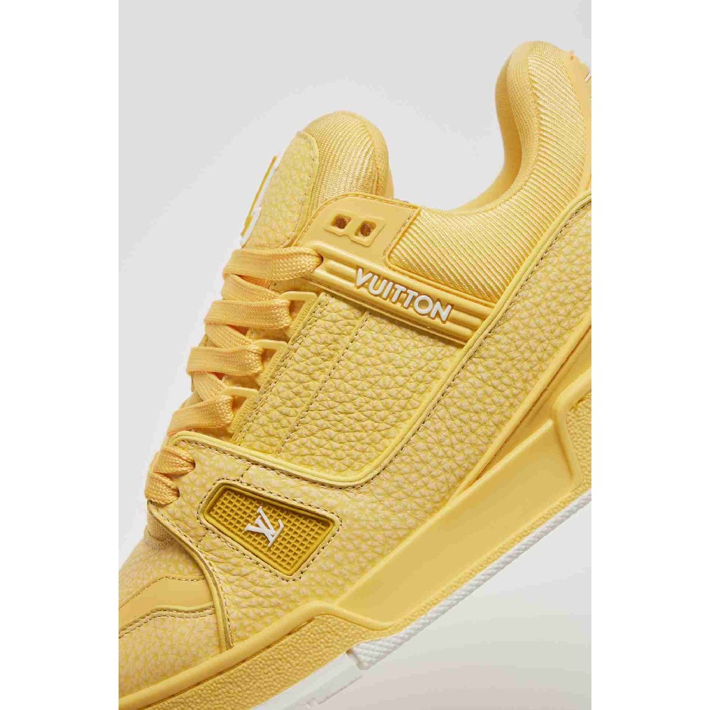 LV sneakers LU0457