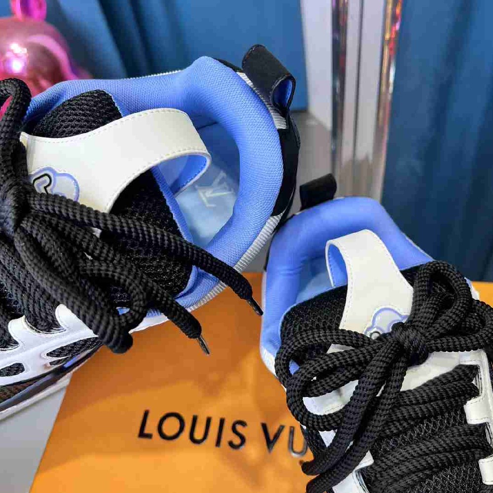 LV  sneakers LU0492