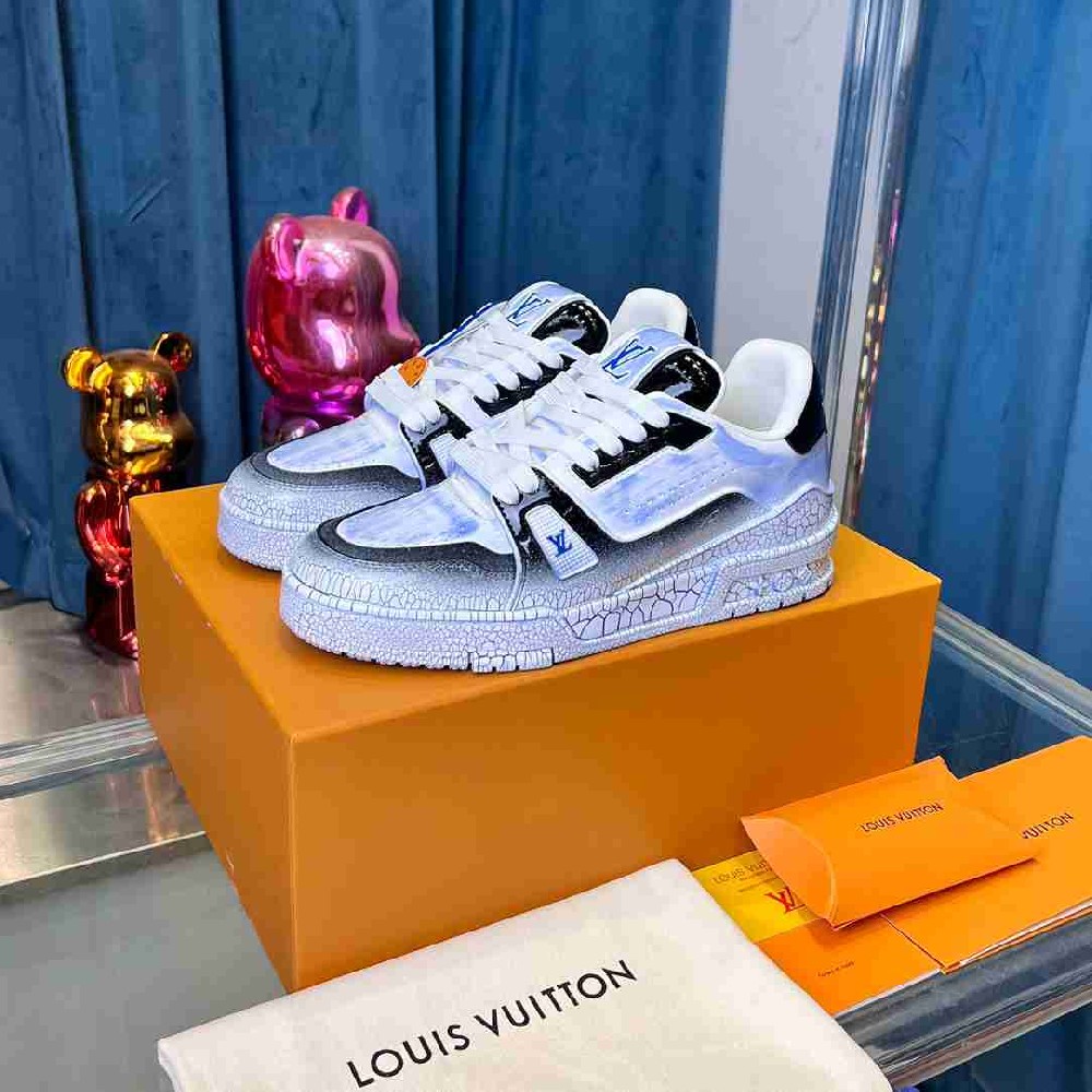 LV  sneakers LU0496