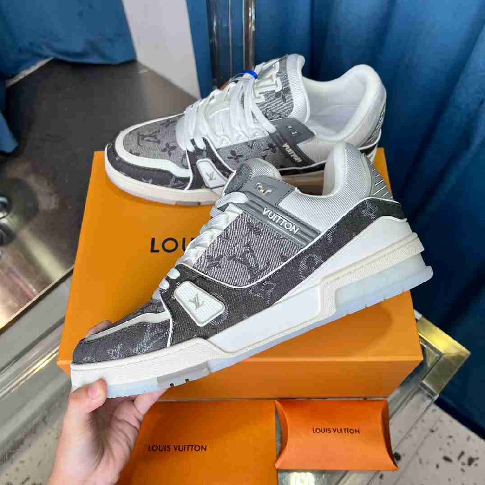 LV  sneakers LU0499