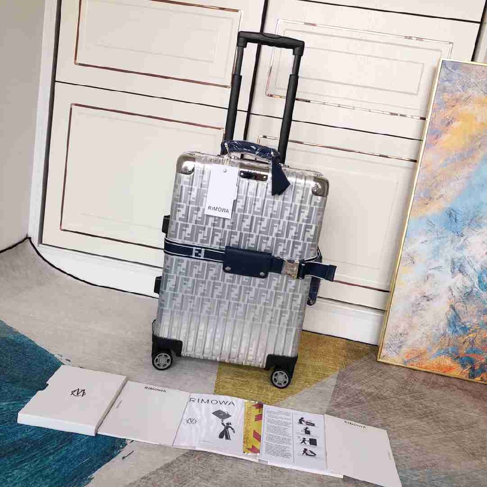 Fendi & Rimowa Suitcase LXX0023