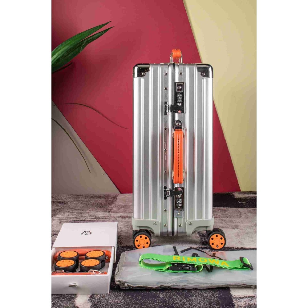 Rimowa Suitcase LXX0041