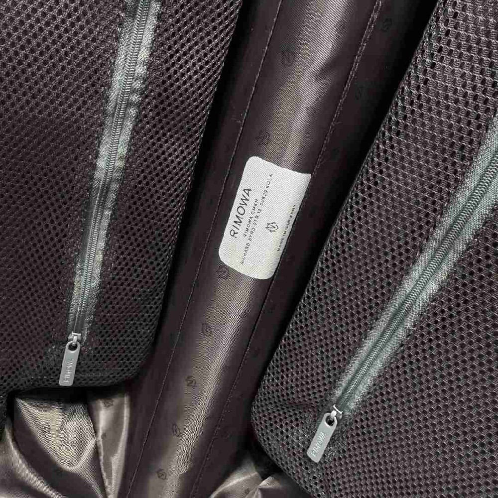 Rimowa  Suitcase LXX0051