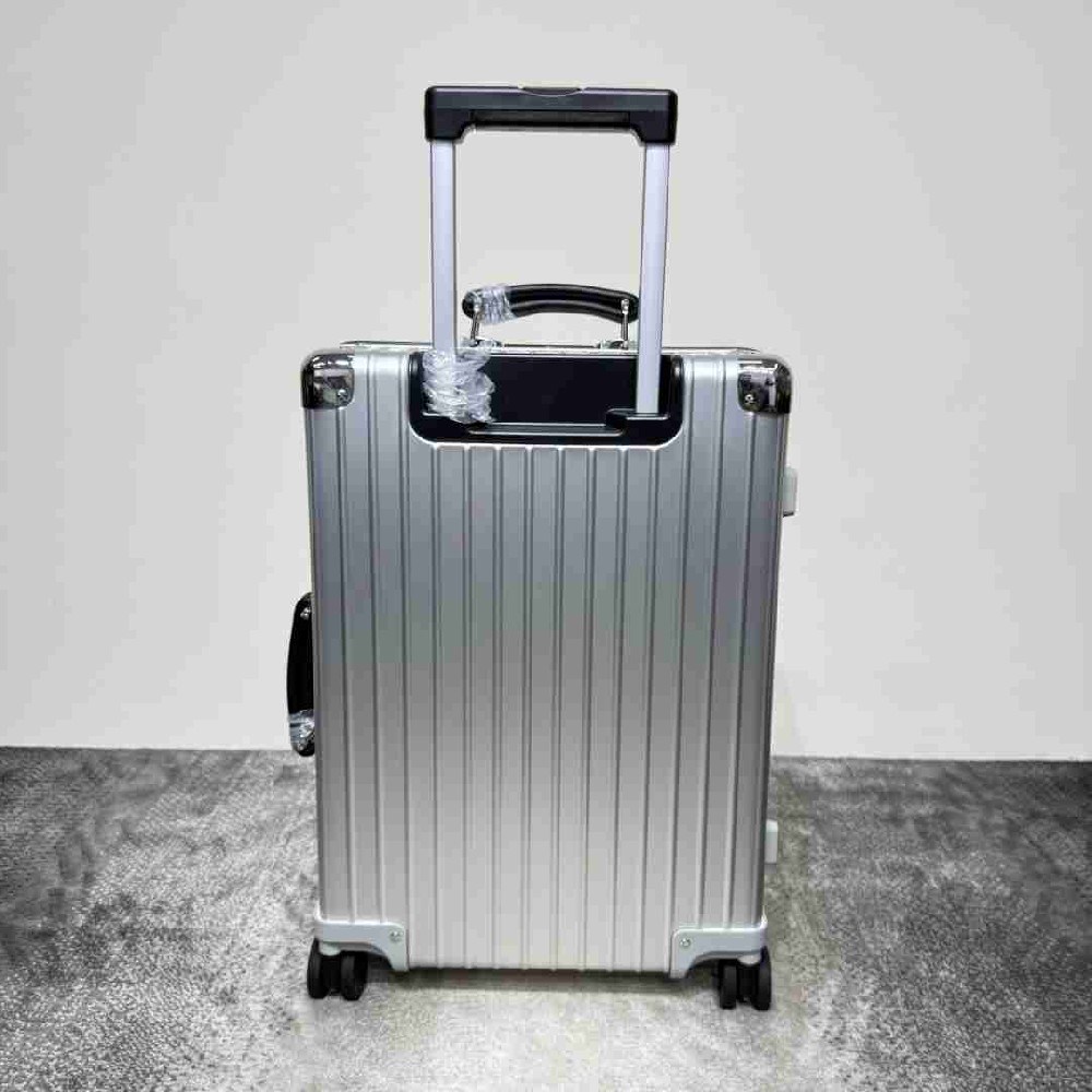 Rimowa  Suitcase LXX0054