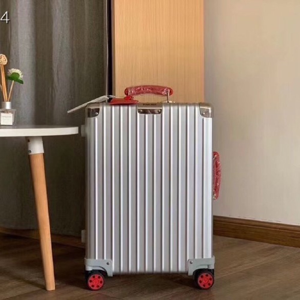 Rimowa  Suitcase LXX0057