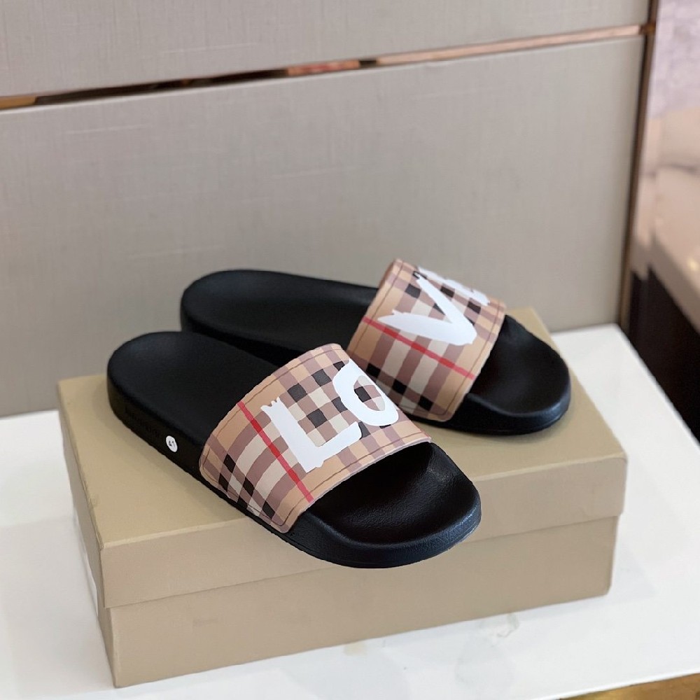 BURBERRY Slipper