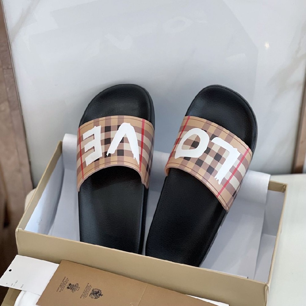BURBERRY Slipper