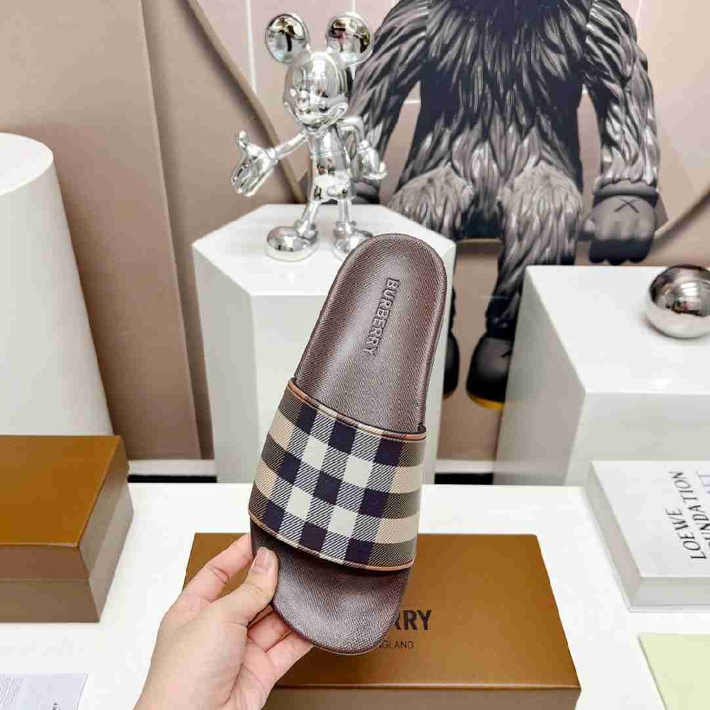 BURBERRY Slipper