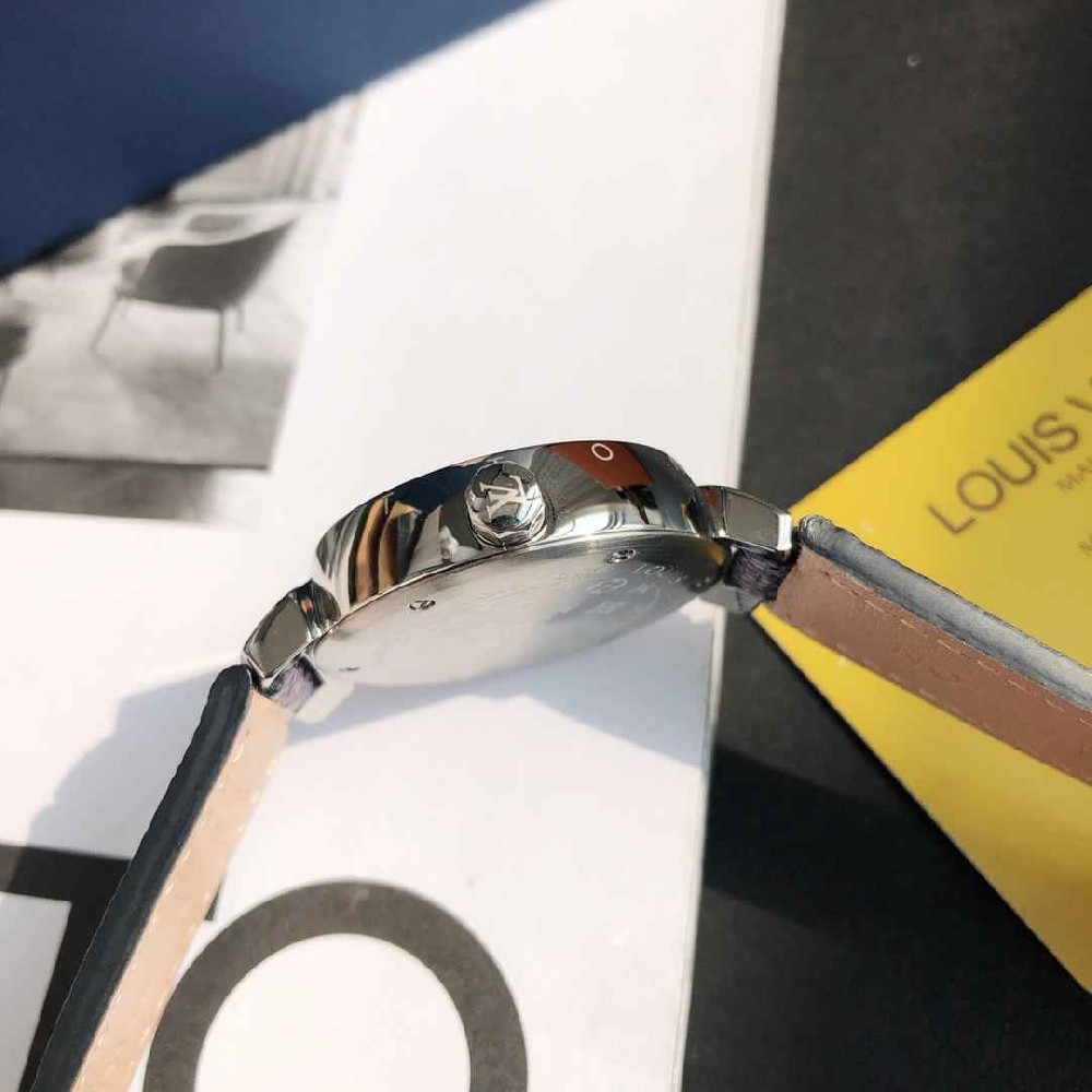 Louis Vuitton LVW0016